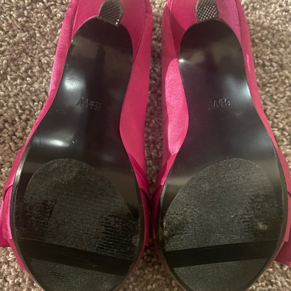 Bright pink heels with bow - Picture 5 of 6